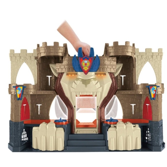 IMAGINEX LIONS DEN CASTLE  Lights and sounds 🏰 - Picture 1 of 3
